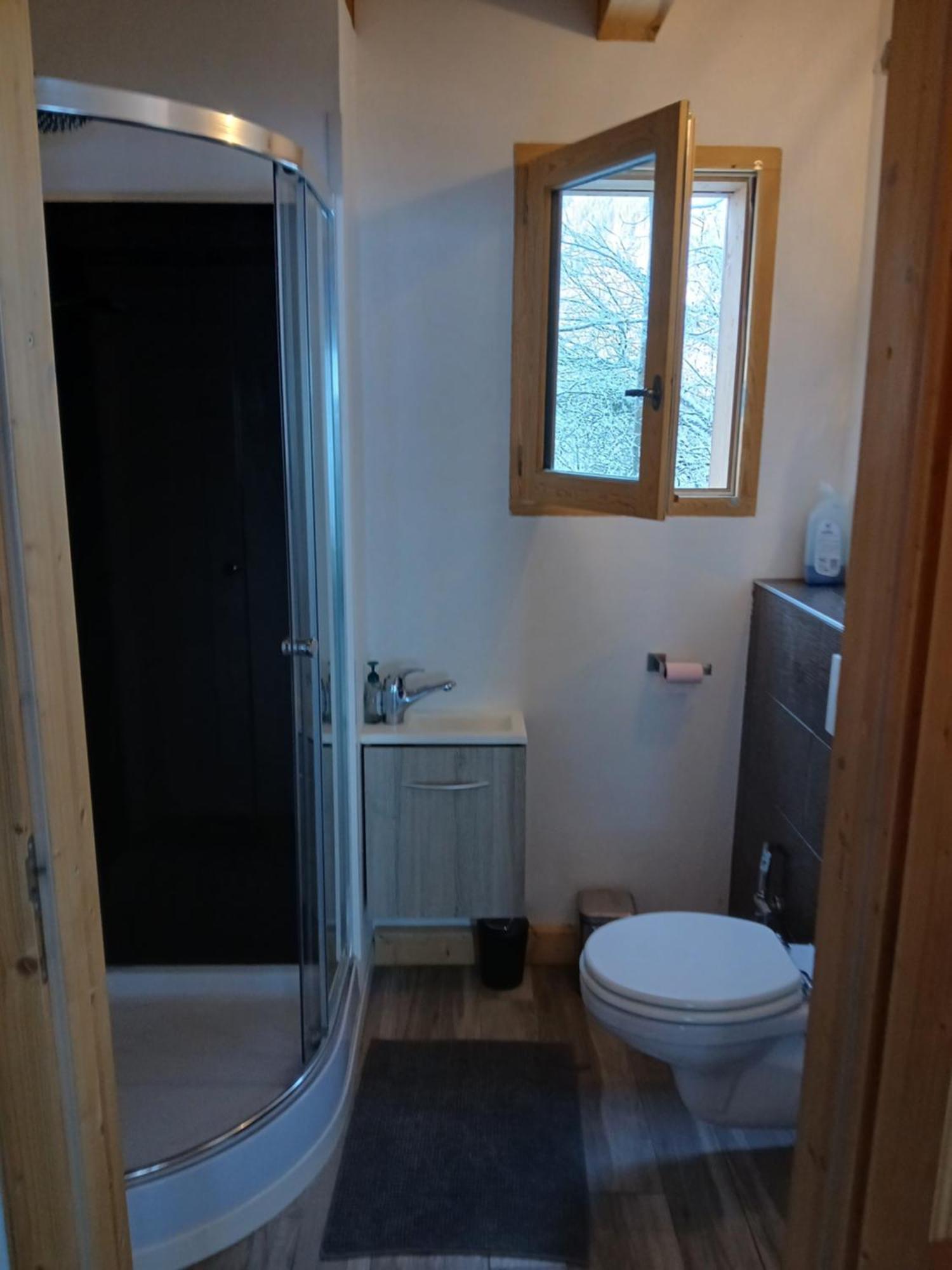 Chalet Les Vagnys - Lac Des Vernays La Riviere-Enverse 客房 照片
